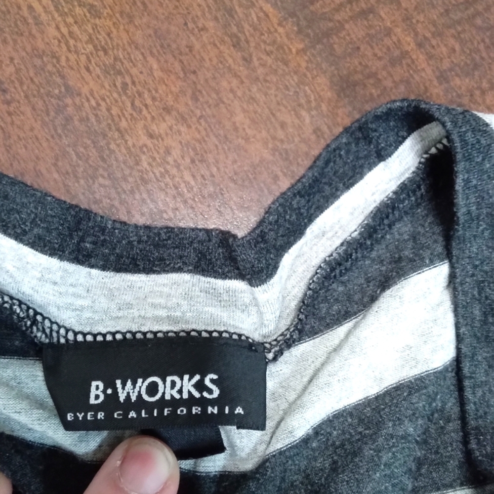 B.Works Size medium - Picture 3 of 4